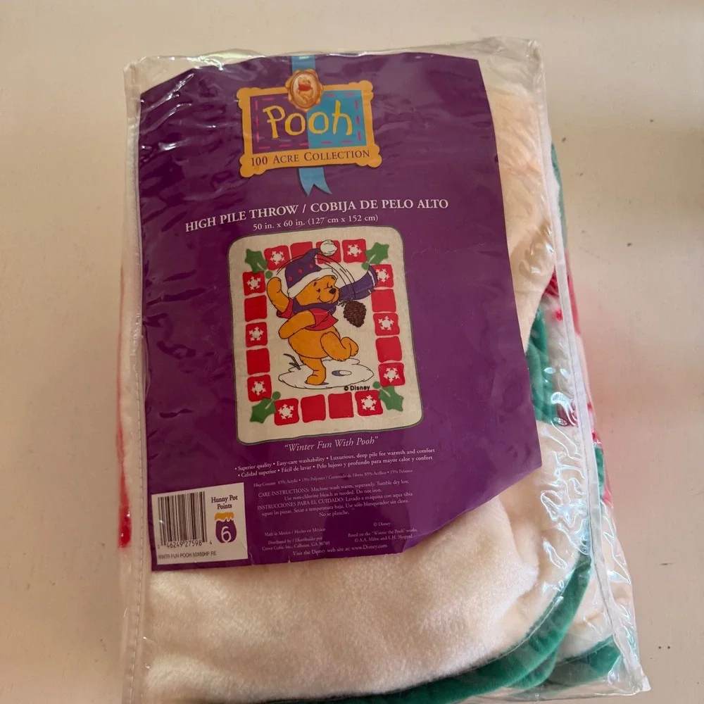 DISNEY Winnie the Pooh High Pile Throw Blanket Winter Fun Christmas 50x60 VTG 90